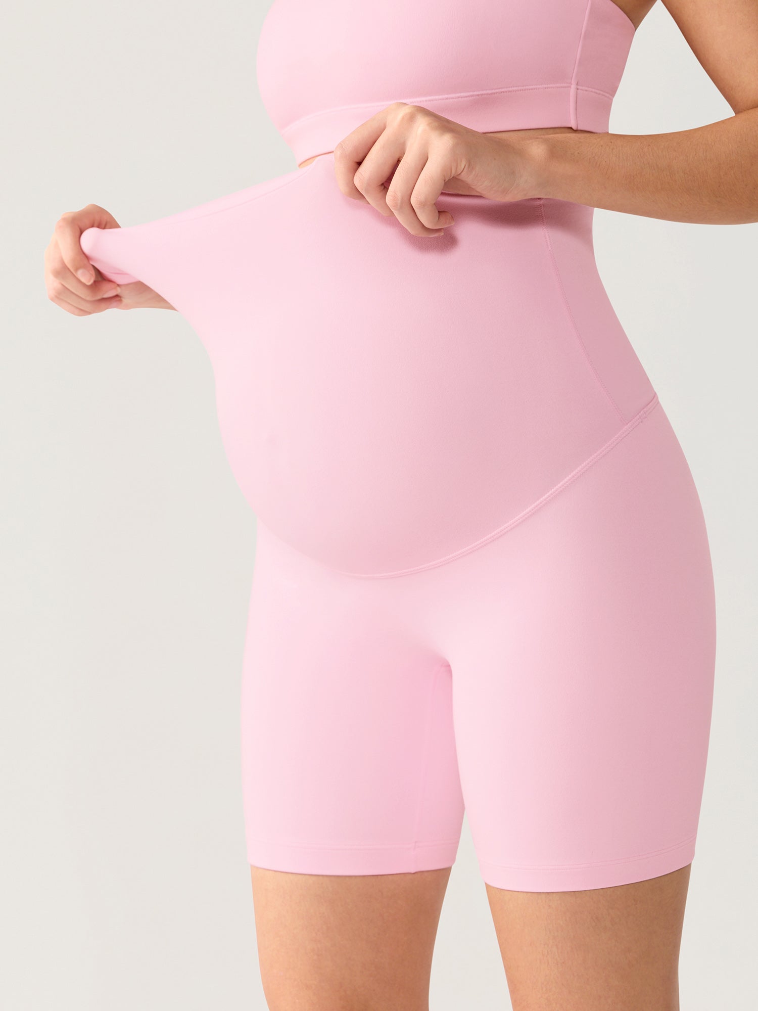 Natrelax® No Front Seam Maternity Shorts 6"