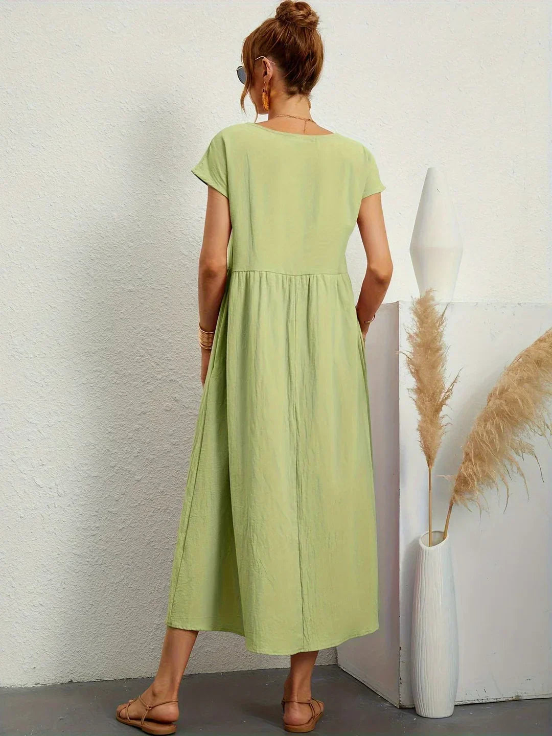Gabrielle™ — Elegant Flowing Midi Dress with Timeless Style